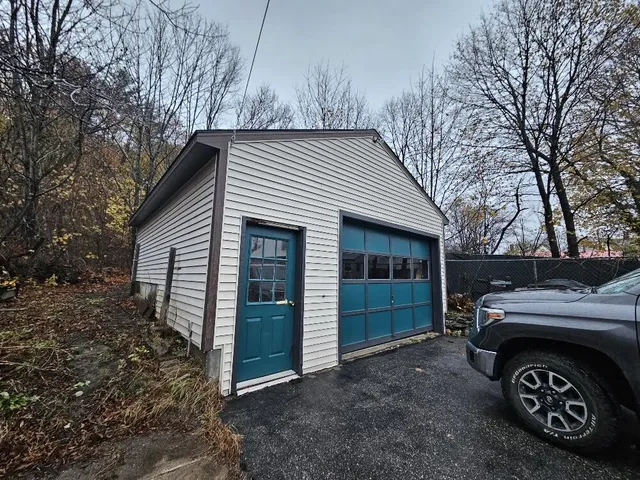 $174,900 | 42 Roxbury Road, Mexico, ME 04257