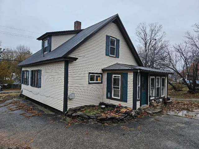 $174,900 | 42 Roxbury Road, Mexico, ME 04257
