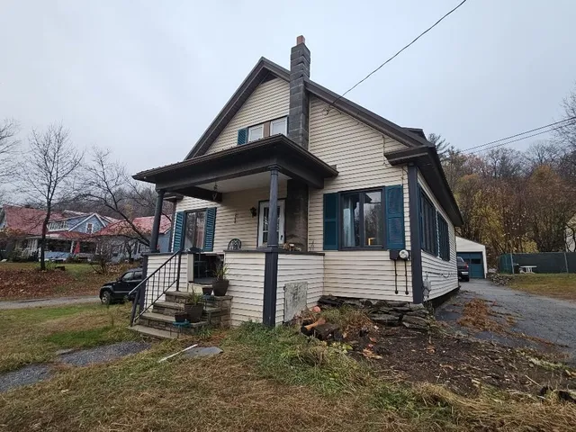 $174,900 | 42 Roxbury Road, Mexico, ME 04257