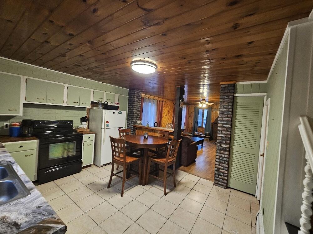 42 Roxbury Road Mexico, ME 04257 - Photo 5 of 34 20251110_151747_resized