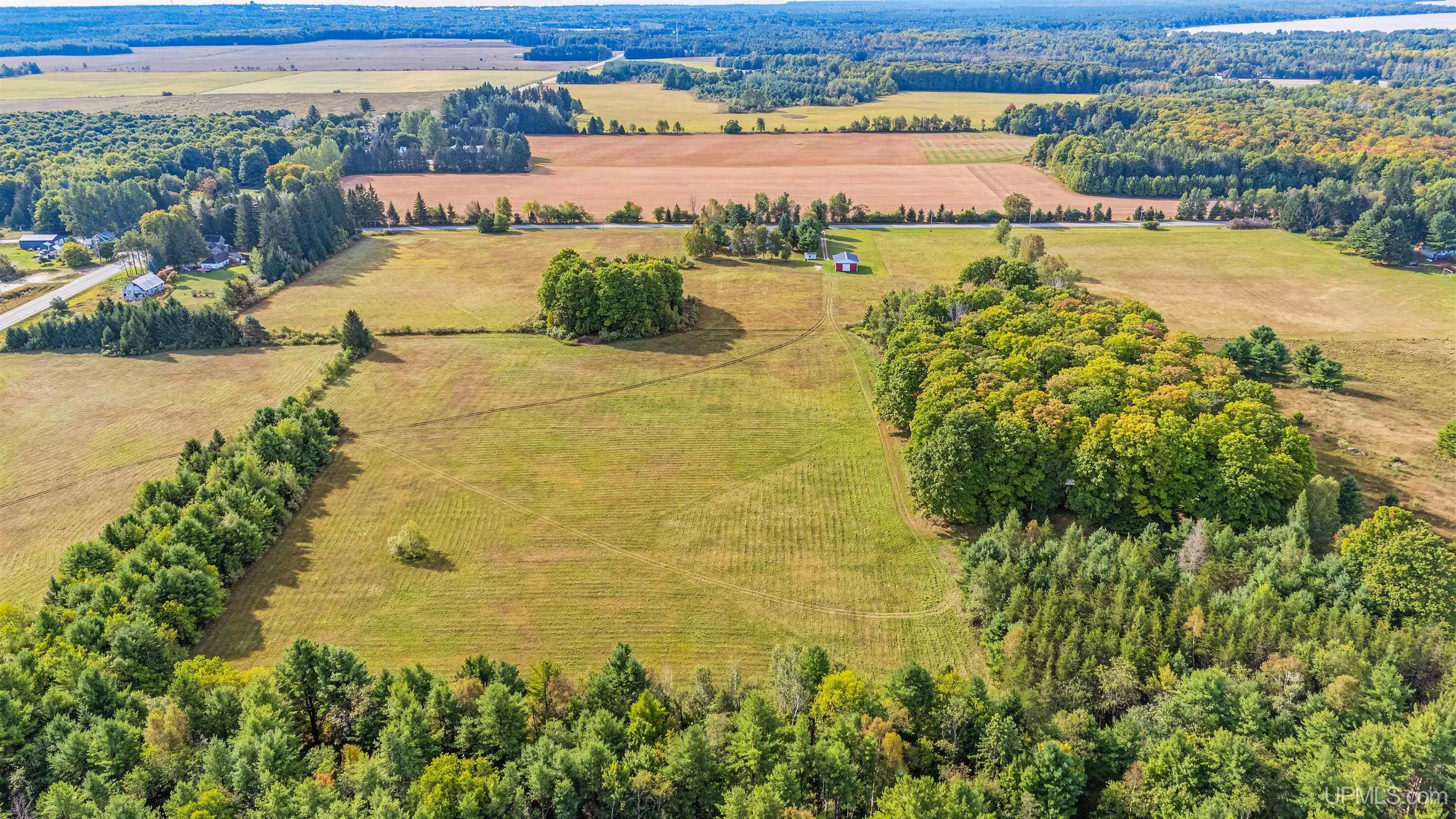 7874 Dawson Road Manistique, MI 49854 - Photo 4 of 90 Gallery Image 4