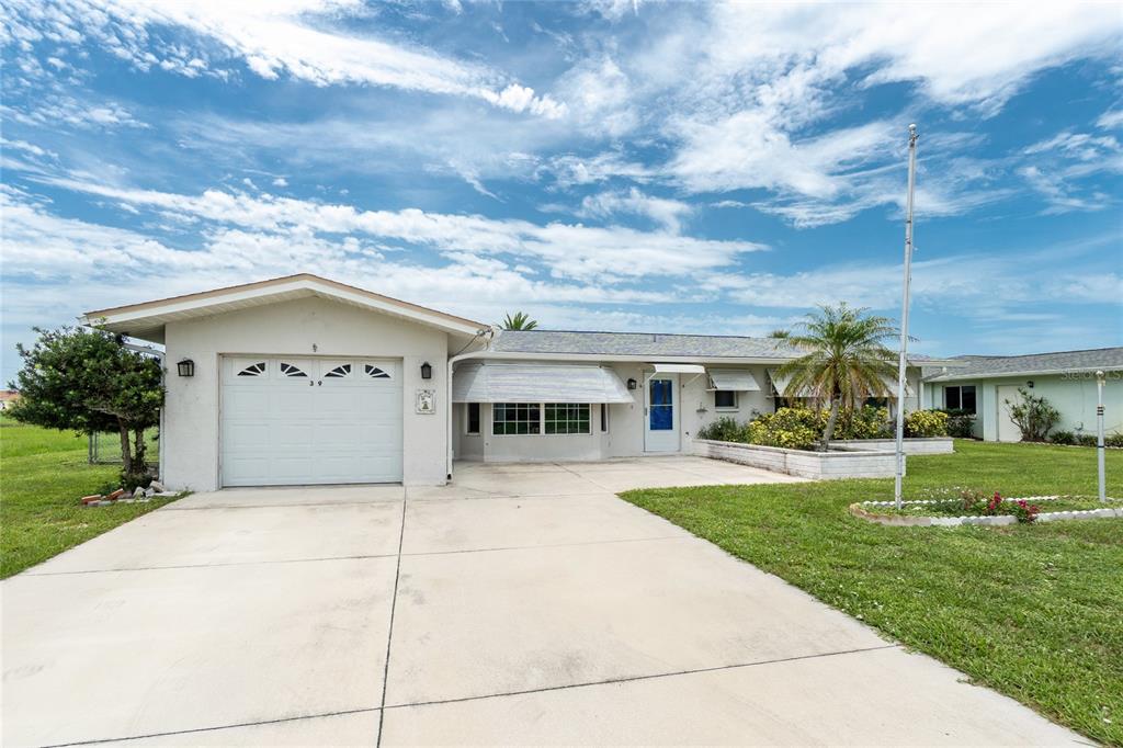 39 Caddy Road Rotonda West, FL 33947 - Photo 3 of 40