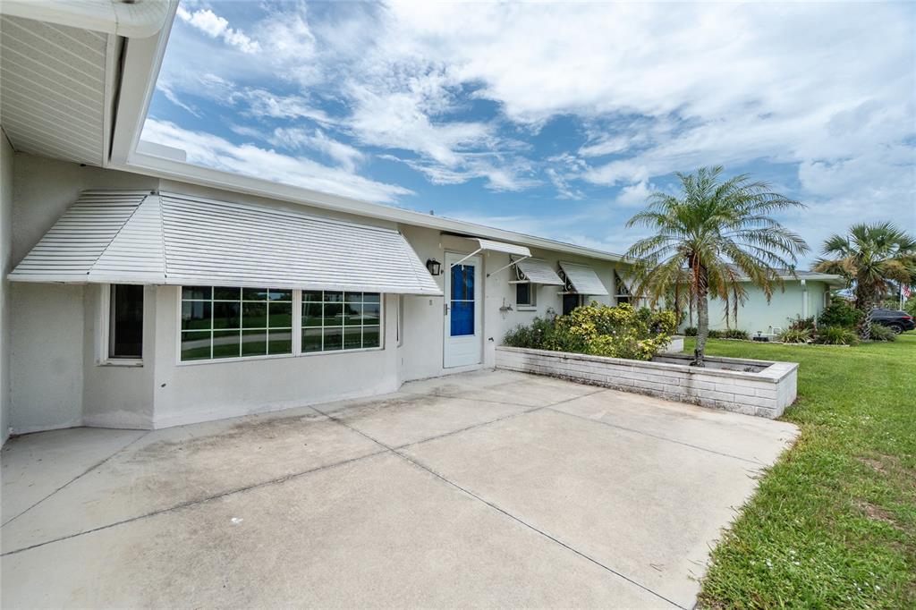39 Caddy Road Rotonda West, FL 33947 - Photo 6 of 40