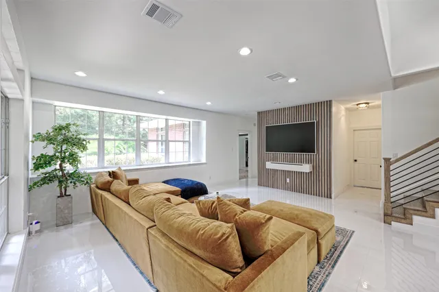 $6,450 | 11492 Majestic Drive, Montgomery, TX 77316