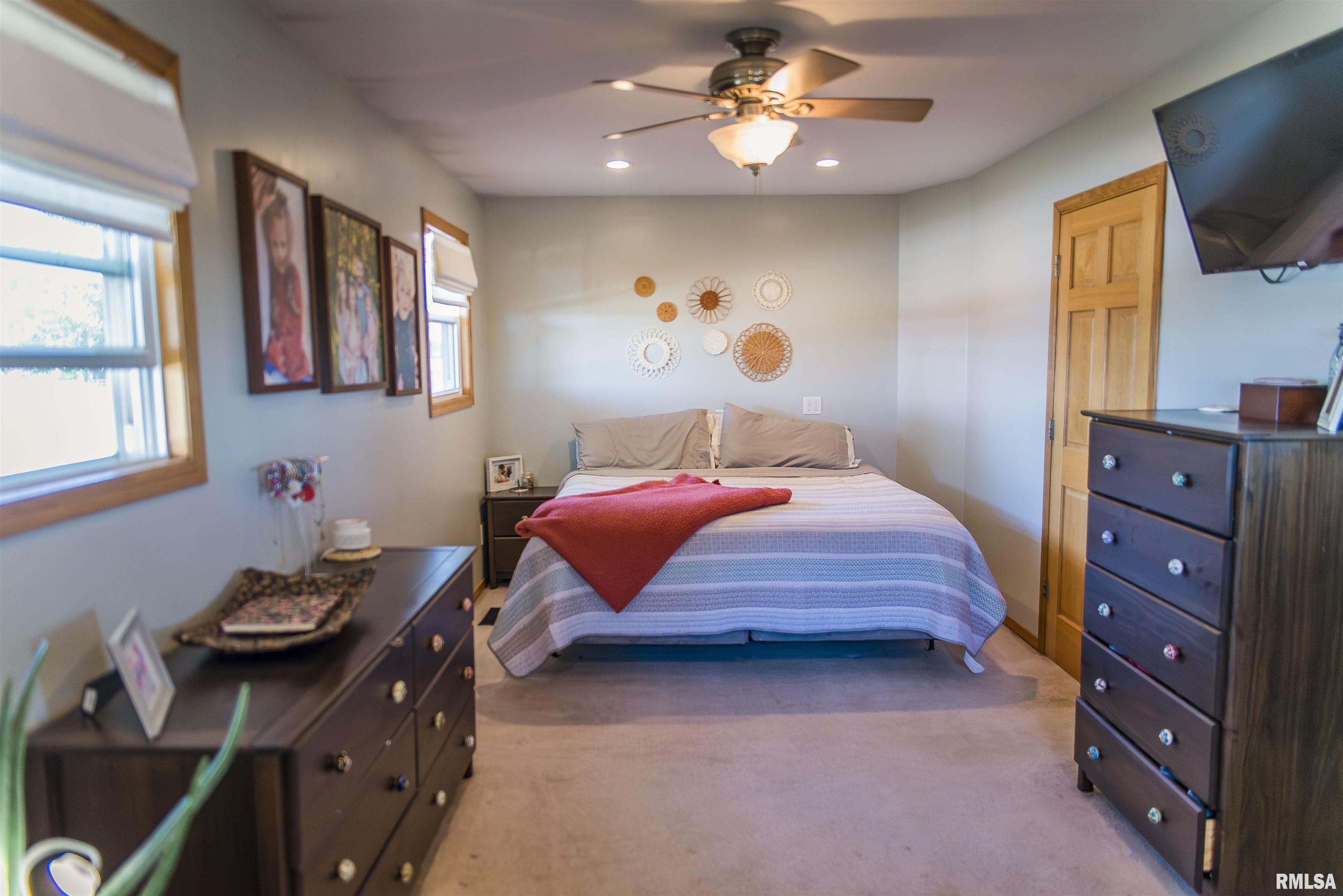 702 North Range Line Street Lima, IL 62376 - Photo 7 of 12 Gallery Image 7