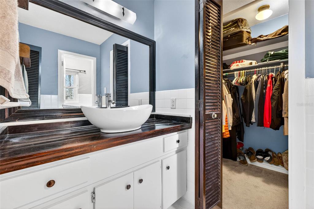 16330 Hanna Road Lutz, FL 33549 - Photo 21 of 63