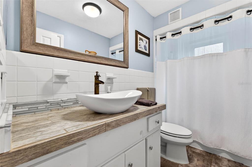 16330 Hanna Road Lutz, FL 33549 - Photo 23 of 63