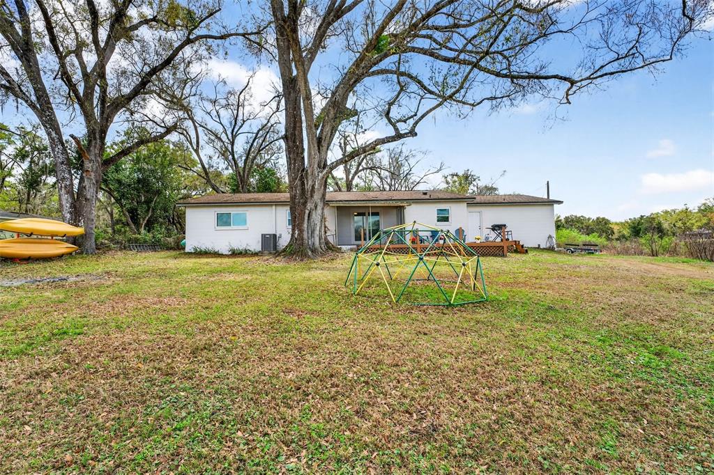 16330 Hanna Road Lutz, FL 33549 - Photo 44 of 63