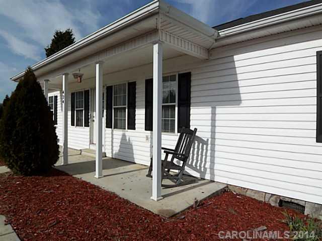 424 Mock Mill Road Statesville, NC 28677 - Photo 4 of 16 Gallery Image 4