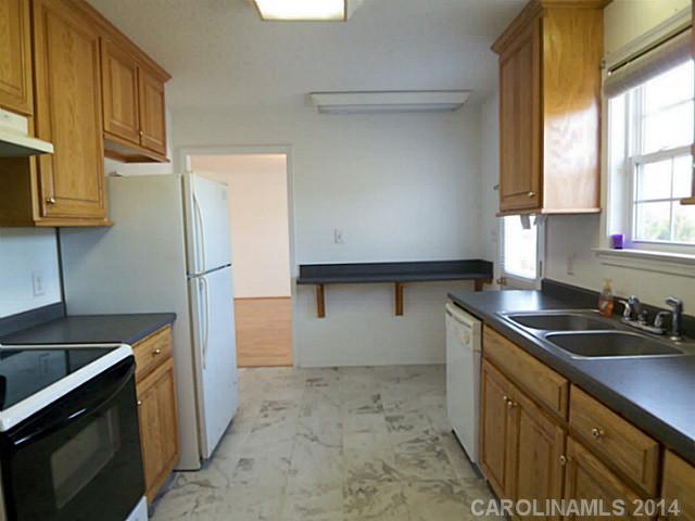 424 Mock Mill Road Statesville, NC 28677 - Photo 6 of 16 Gallery Image 6