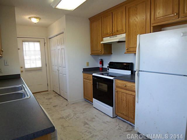 424 Mock Mill Road Statesville, NC 28677 - Photo 7 of 16 Gallery Image 7