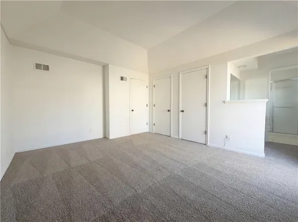$384,000 | 12514 West 101st Street, Lenexa, KS 66215