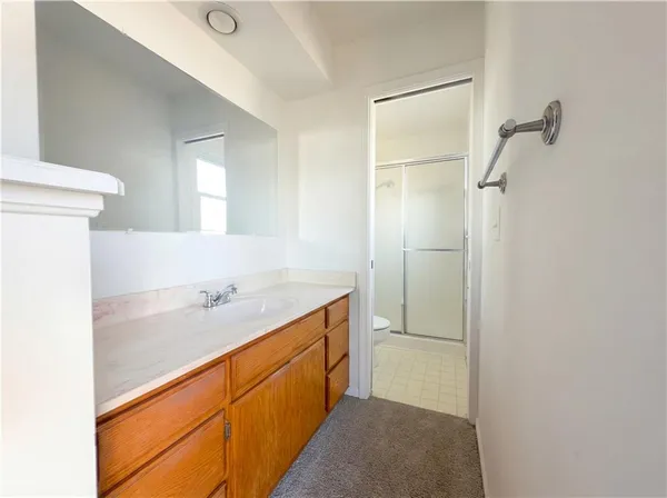 $384,000 | 12514 West 101st Street, Lenexa, KS 66215