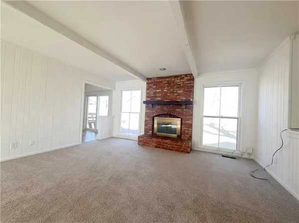 $384,000 | 12514 West 101st Street, Lenexa, KS 66215