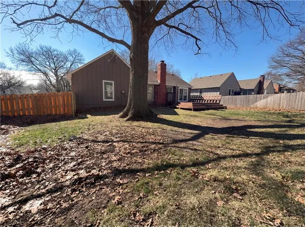 $384,000 | 12514 West 101st Street, Lenexa, KS 66215