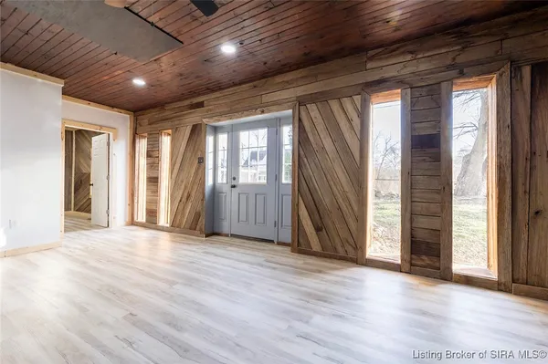 $137,500 | 4249 West Grandview Road, Salem, IN 47167
