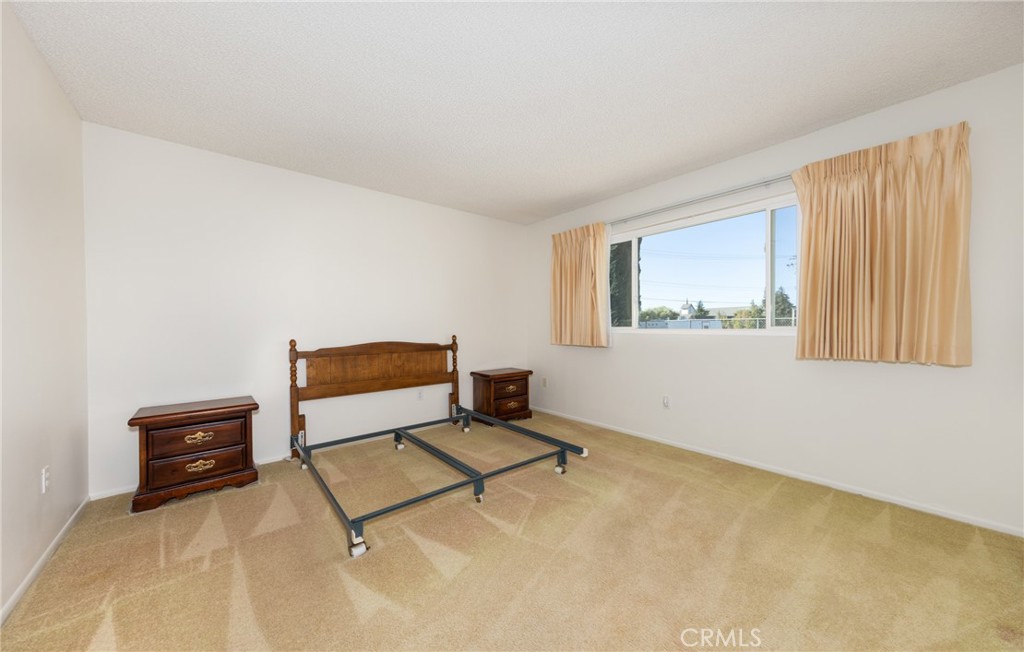 365 Midori Lane Calimesa, CA 92320 - Photo 12 of 26 a living room with furniture