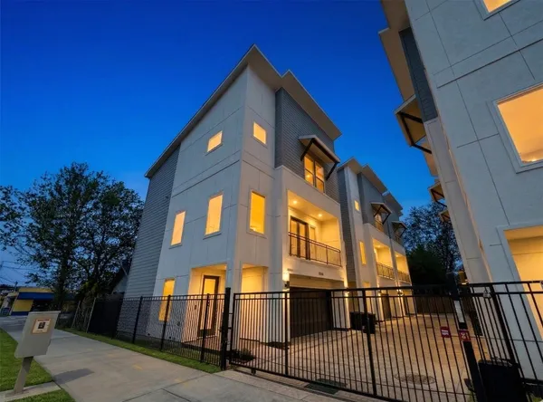 $399,500 | 903 Quitman Street, Unit B, Houston, TX 77009
