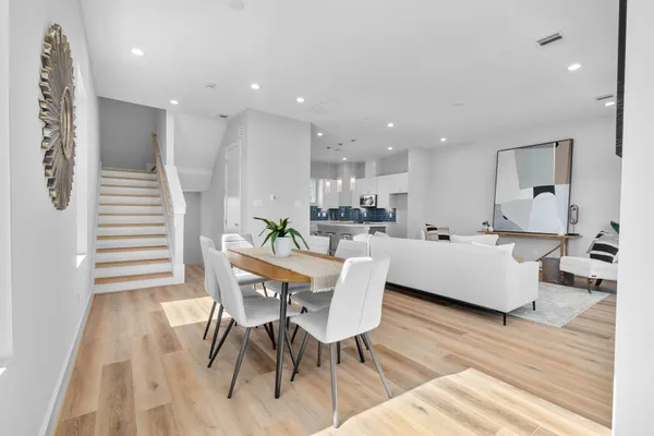 $399,500 | 903 Quitman Street, Unit B, Houston, TX 77009