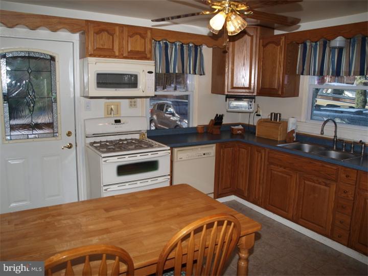 2351 Morgantown Road Reading, PA 19607 - Photo 12 of 15 Kitchen