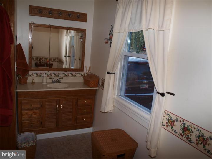 2351 Morgantown Road Reading, PA 19607 - Photo 7 of 15 Bathroom
