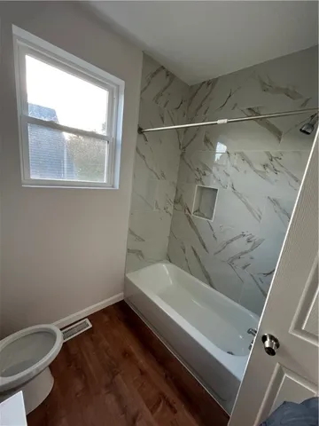 $2,900 | 27 Newbury Street, Unit 1, Providence, RI 02904