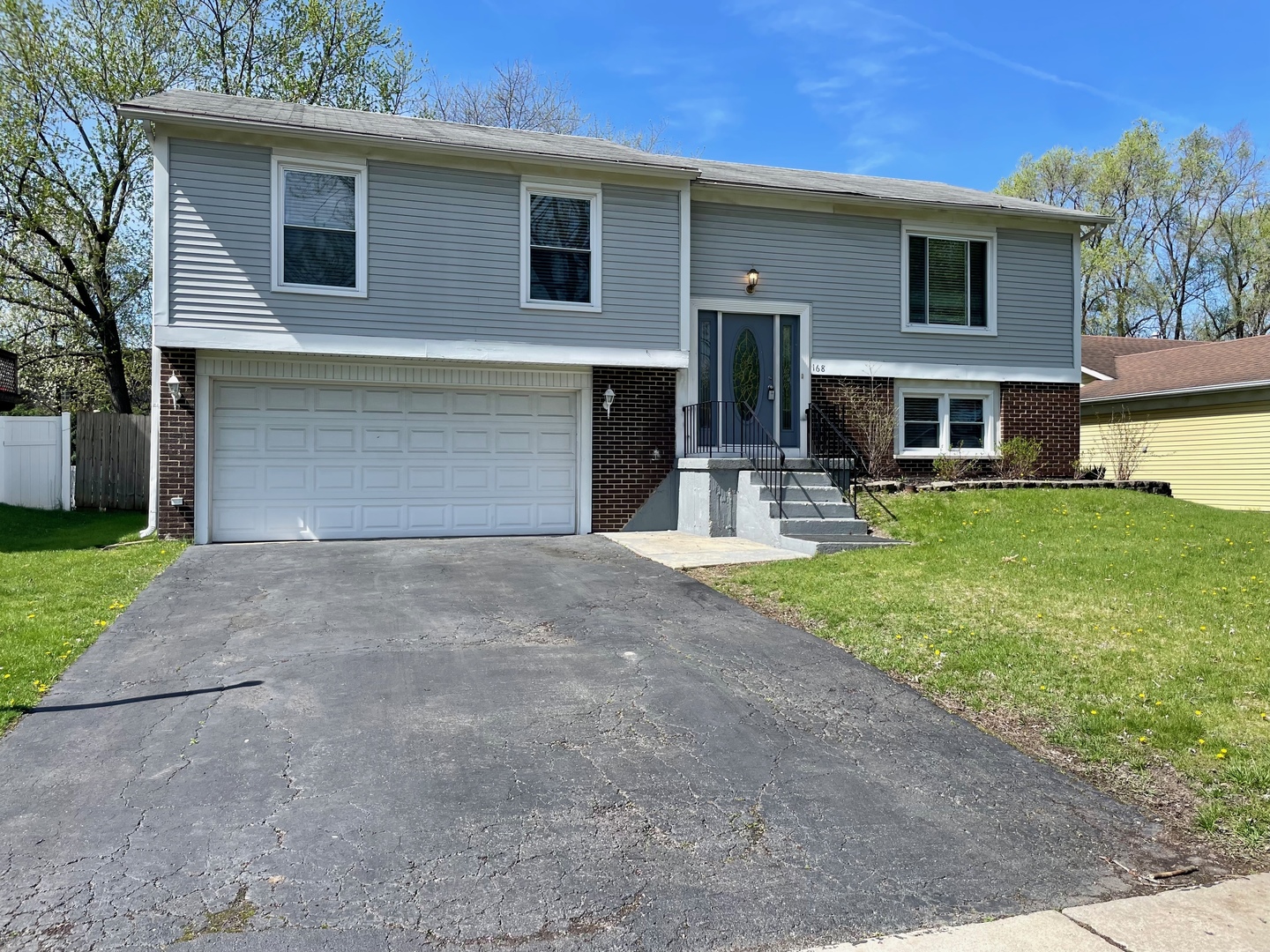 168 Farm Gate Lane Bolingbrook, IL 60440 - Photo 1 of 17