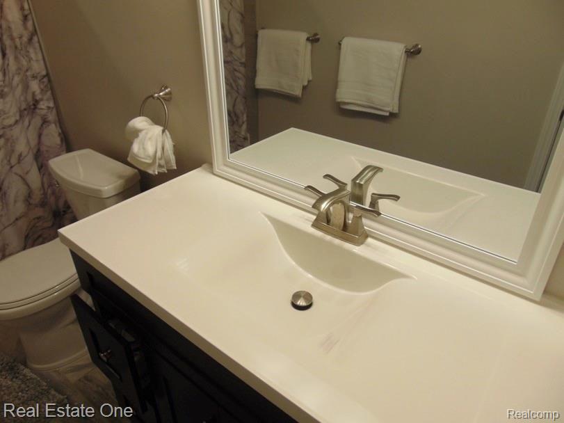 700 Bolinger Street Rochester Hills, MI 48307 - Photo 30 of 39