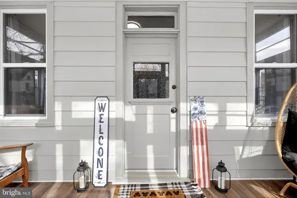 a view of a entryway of the house