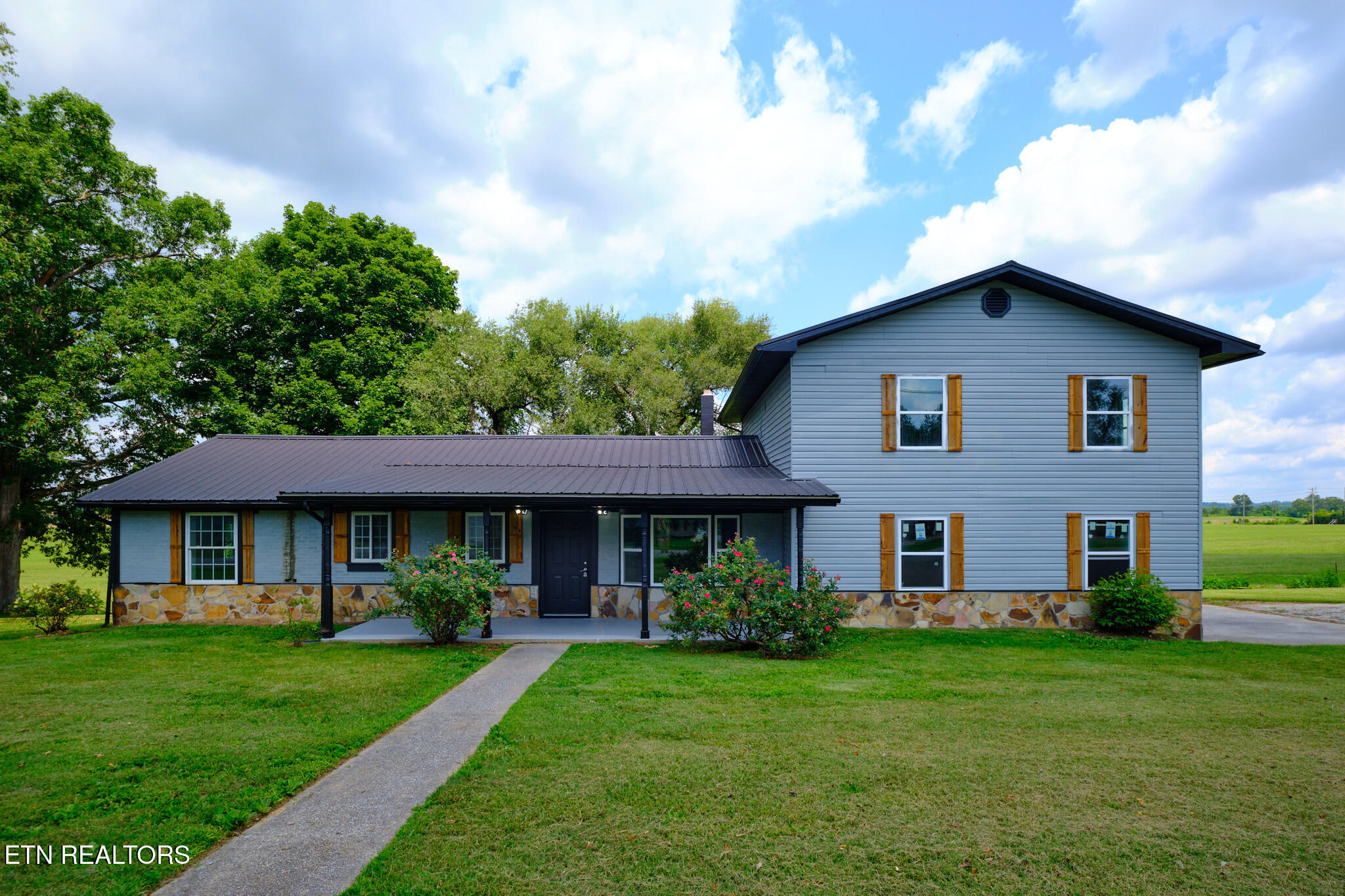 560 Rudd Road Greenback, TN 37742 - Photo 1 of 43 560 Rudd Rd Greenback, TN 13