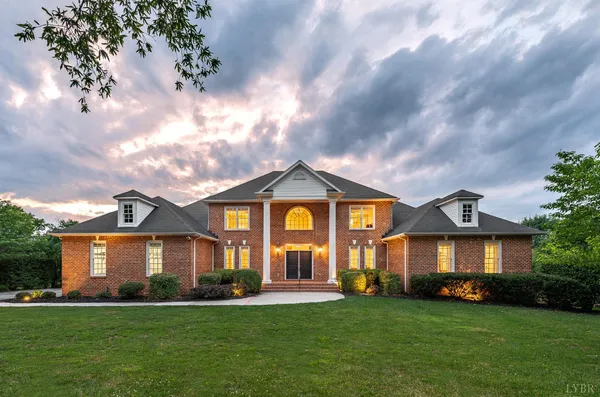 $925,000 | 1368 Jefferson Drive West, Forest, VA 24551