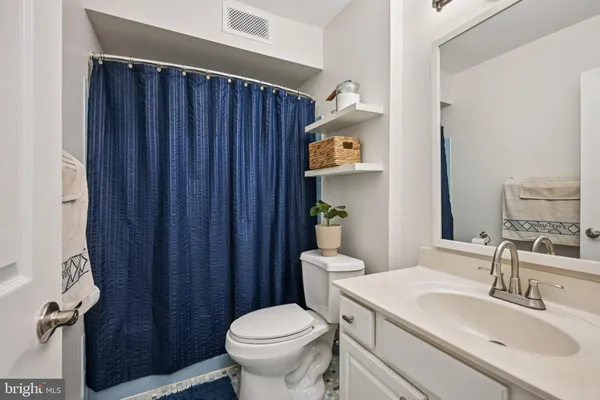 $193,000 | 411 North Stiles Avenue, Unit B9, Maple Shade, NJ 08052