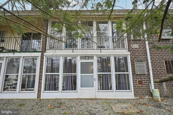 $193,000 | 411 North Stiles Avenue, Unit B9, Maple Shade, NJ 08052