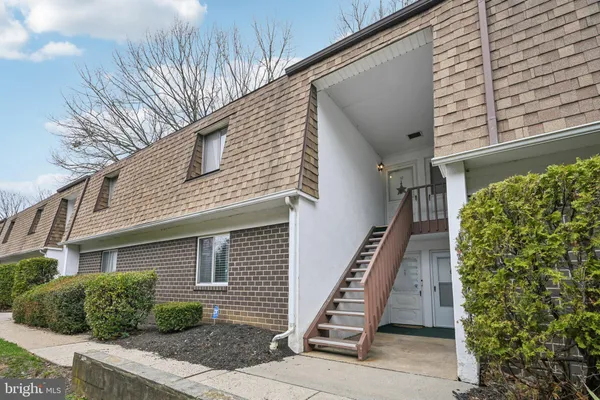 $193,000 | 411 North Stiles Avenue, Unit B9, Maple Shade, NJ 08052