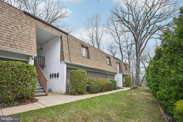 $193,000 | 411 North Stiles Avenue, Unit B9, Maple Shade, NJ 08052