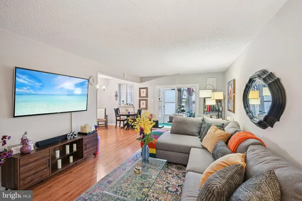 $193,000 | 411 North Stiles Avenue, Unit B9, Maple Shade, NJ 08052