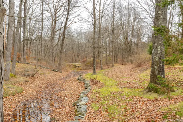 $649,900 | 26 St Paul Road, Red Hook, NY 12571