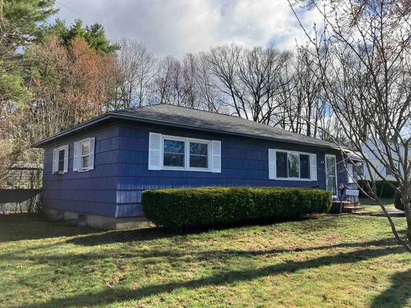 $399,900 | 120 Purdue Street, Manchester, NH 03103