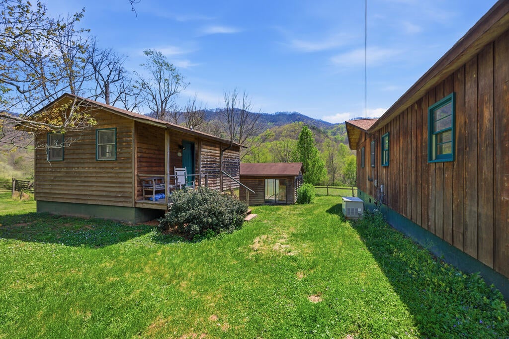 4020 Freestone Valley Road Tannersville, VA 24377 - Photo 18 of 109 Gallery Image 18