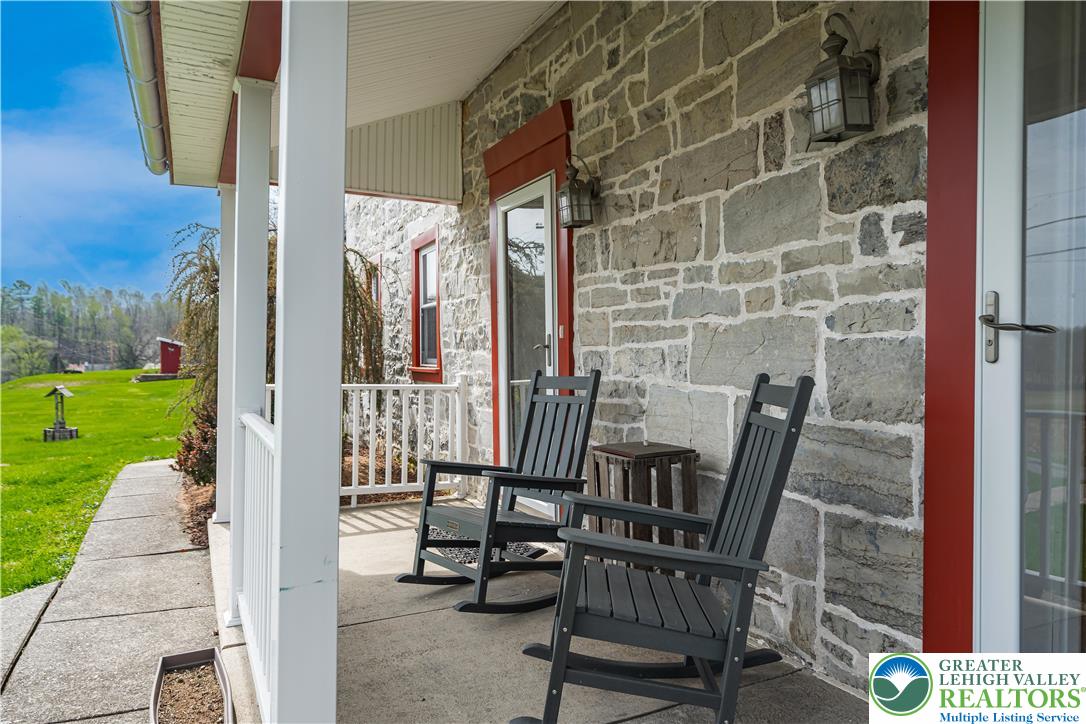 2534 Lapp Road Allentown, PA 18104 - Photo 3 of 58