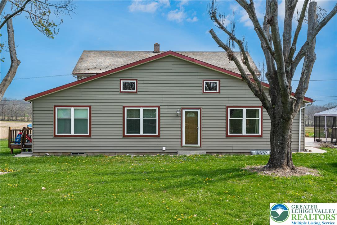 2534 Lapp Road Allentown, PA 18104 - Photo 6 of 58