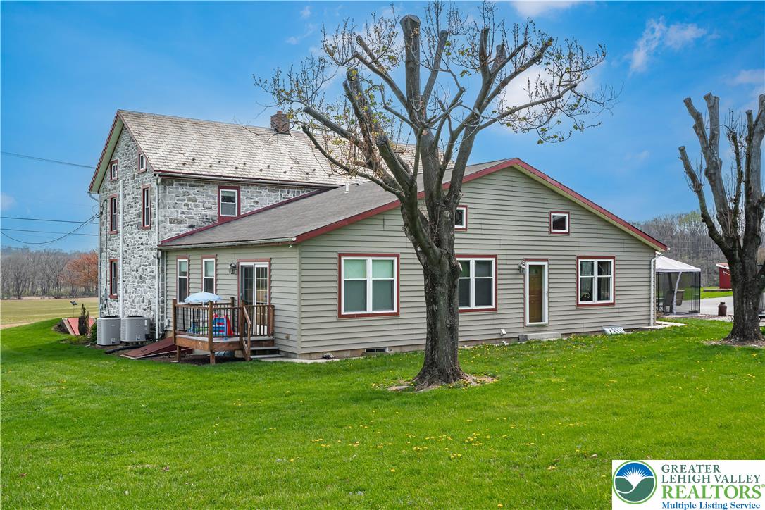 2534 Lapp Road Allentown, PA 18104 - Photo 7 of 58