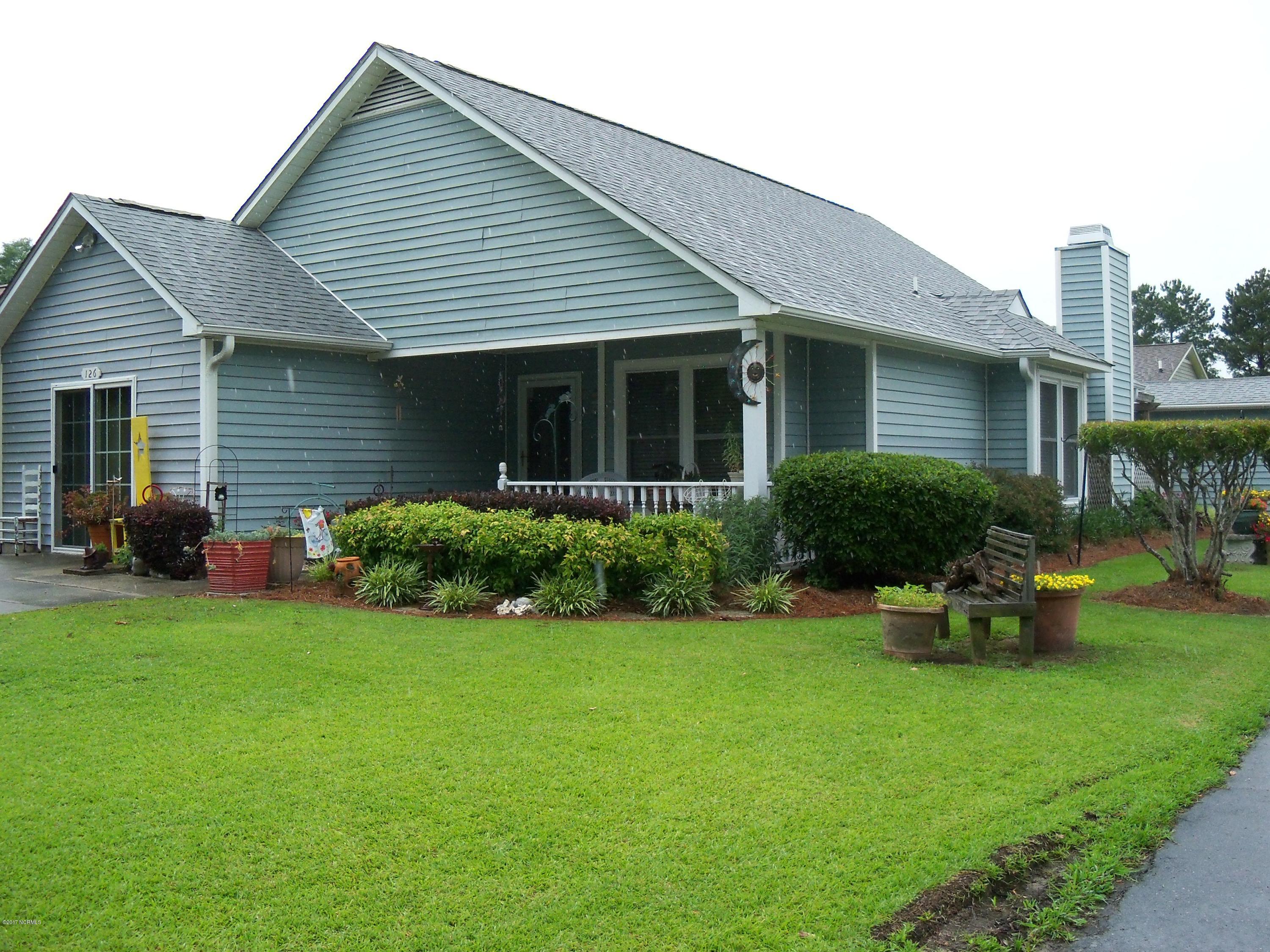 126 Pirates Road New Bern, NC 28562 - Photo 2 of 24 Side view of house