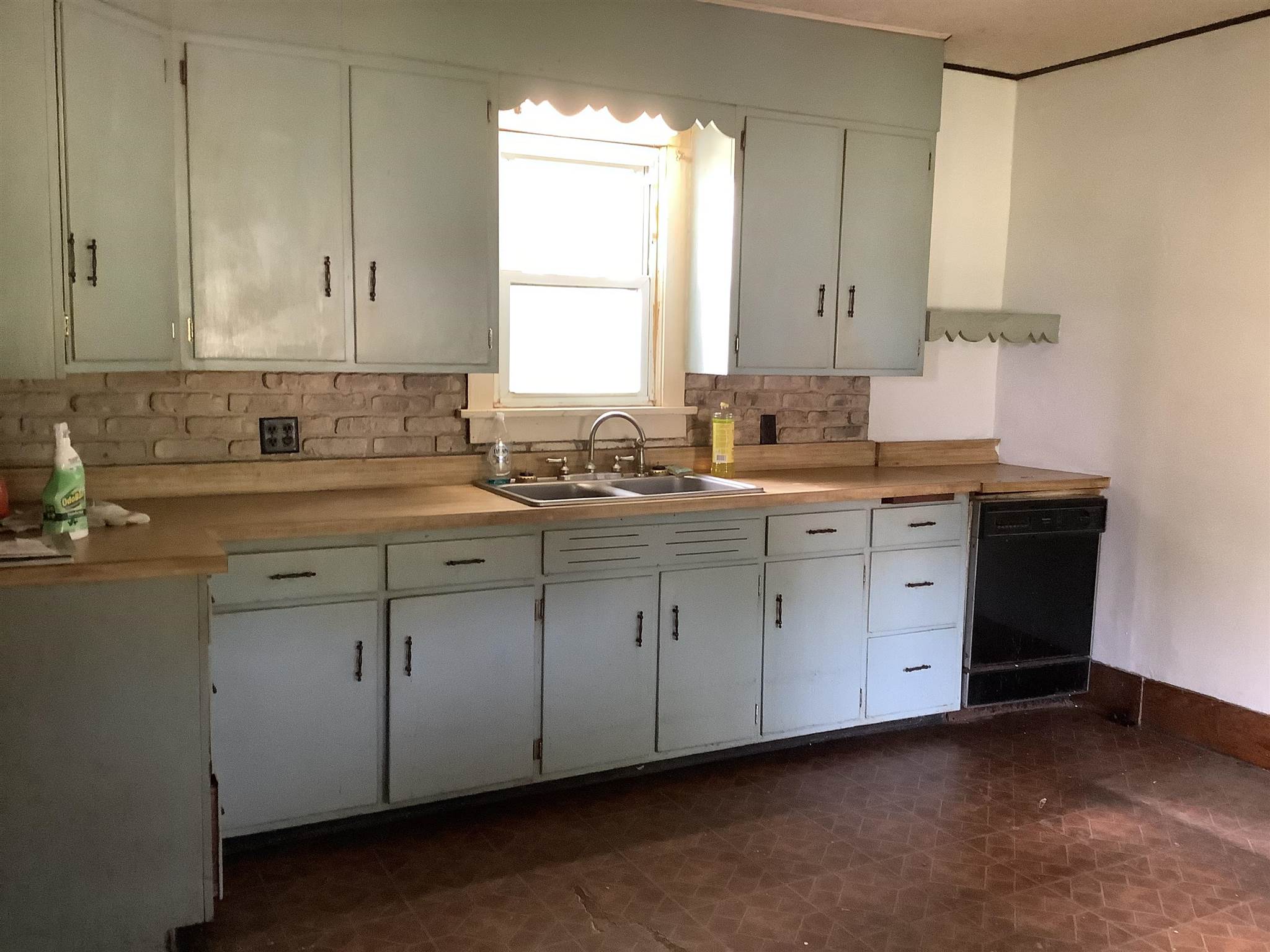 910 West 900 North Decatur, IN 46733 - Photo 9 of 25