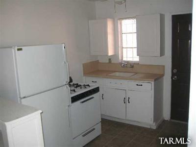 2627 East Grant Road, Unit 8 Tucson, AZ 85716 - Photo 3 of 5