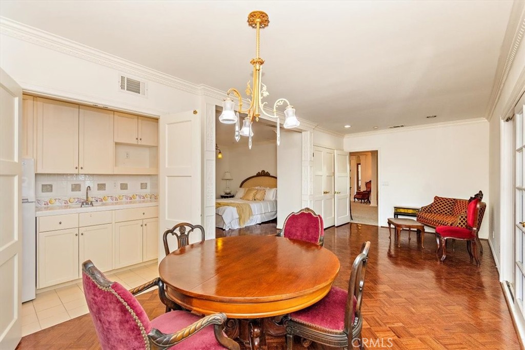 2 Quail Ridge Road South Rolling Hills, CA 90274 - Photo 25 of 67 a dining room with furniture and window