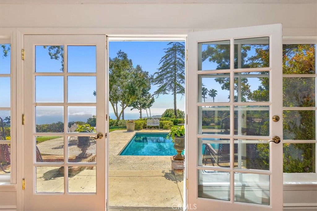 2 Quail Ridge Road South Rolling Hills, CA 90274 - Photo 9 of 67 a view of a living room and a porch