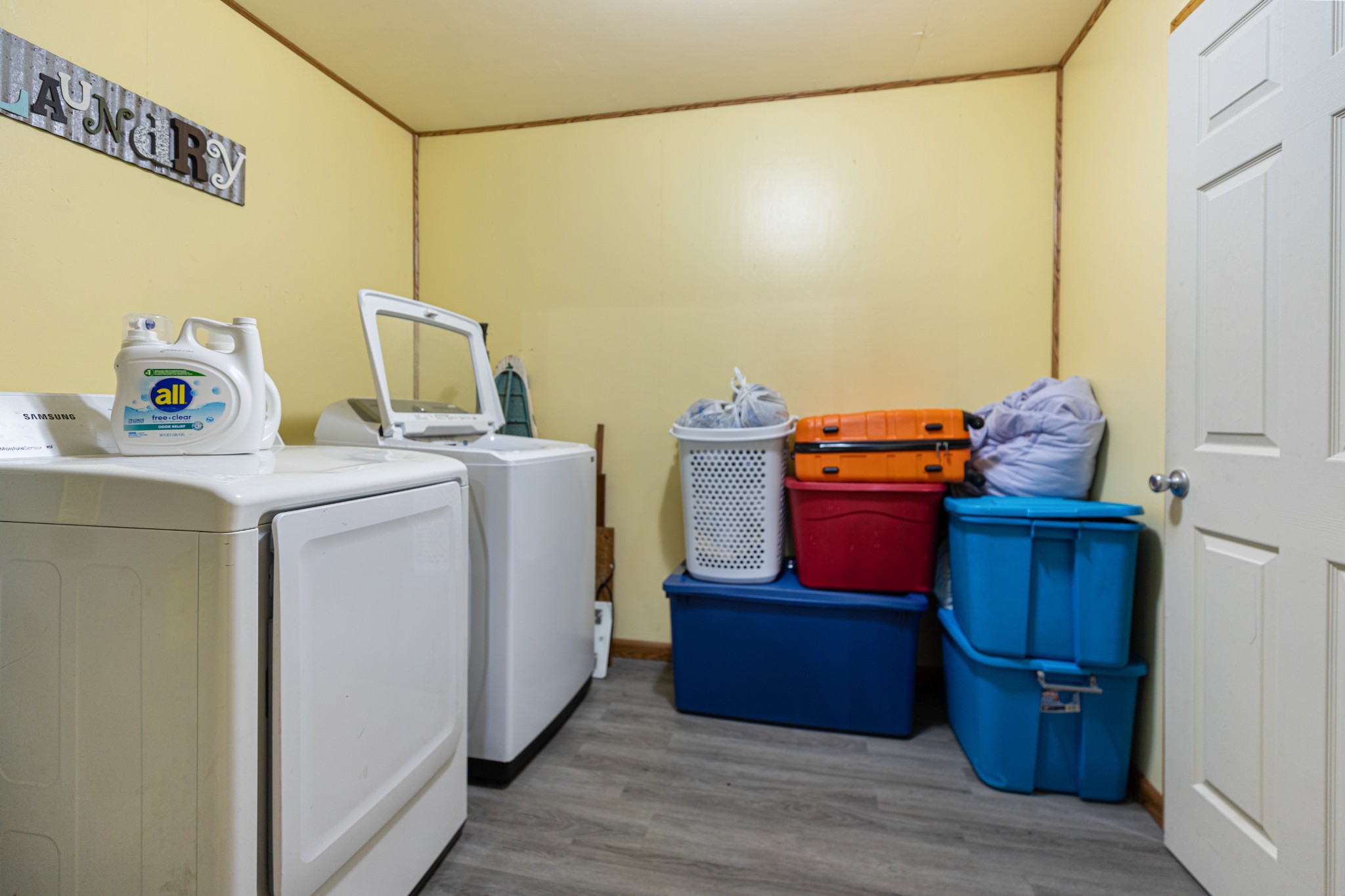 69 Valley Road McEwen, TN 37101 - Photo 17 of 28 Large utility room