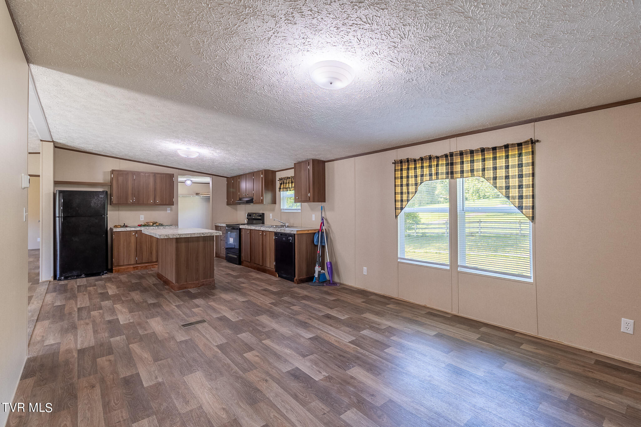 8062 Stanley Valley Road Gate City, VA 24251 - Photo 10 of 44 10
