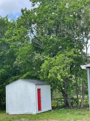 $2,100 | 2734 Ash Road, Pearland, TX 77584